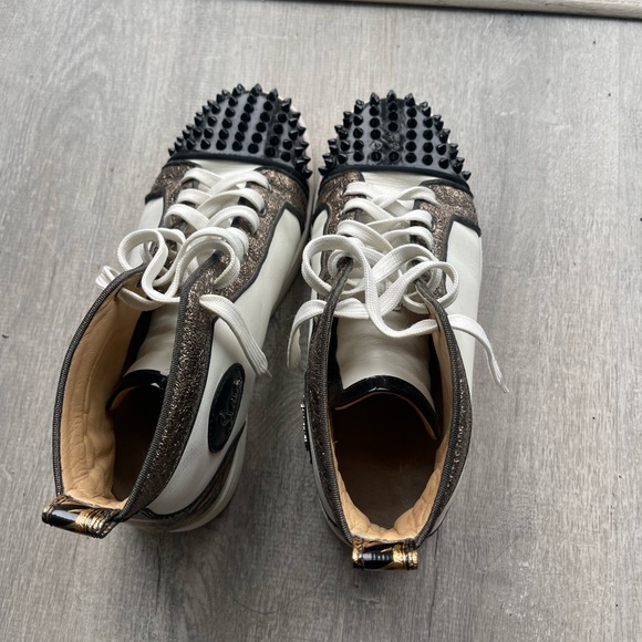 Christian Louboutin
Lou Spikes Orlato Flat Sneaker - Picture 2 of 4